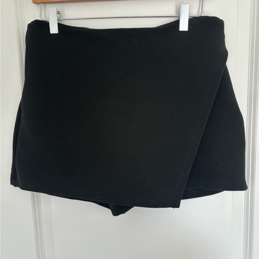 Maeve Black Ribbed Faux Wrap Mini Skort 10